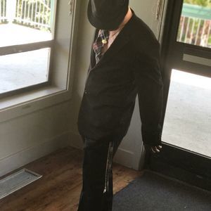 Meet your Posher, Jay